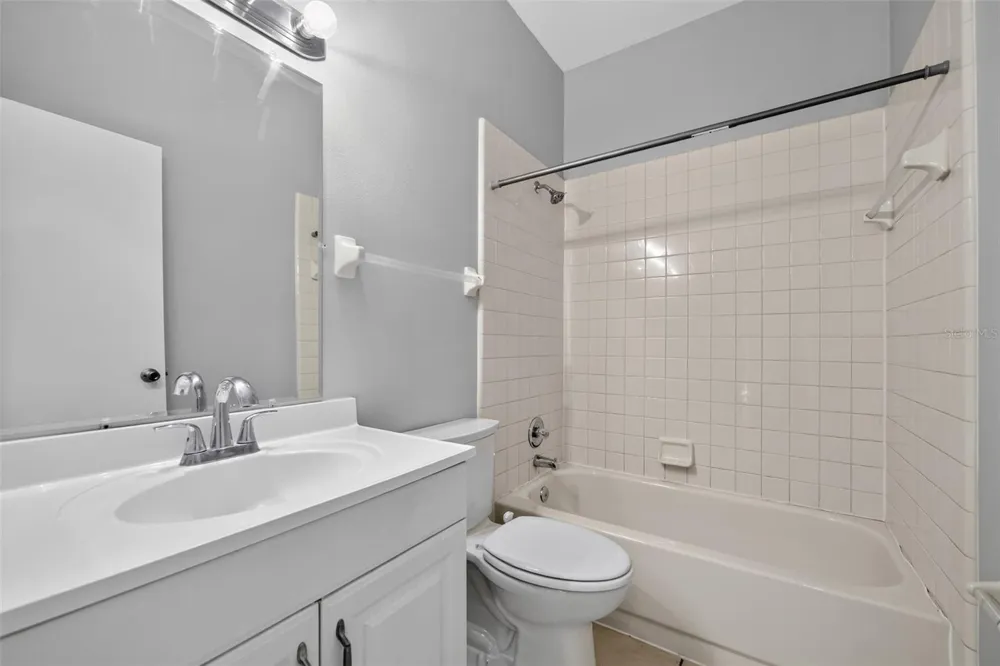 6348 SLEEPY HOLLOW DRIVE Orlando, FL 32810