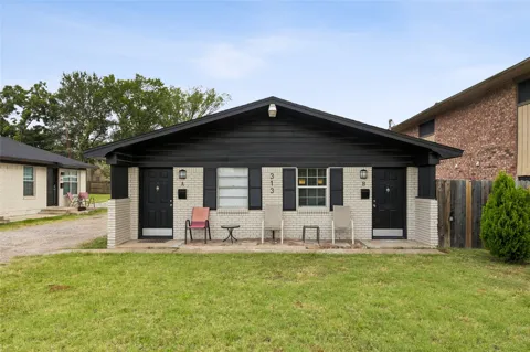 313 E Mitchell - Unit B Street