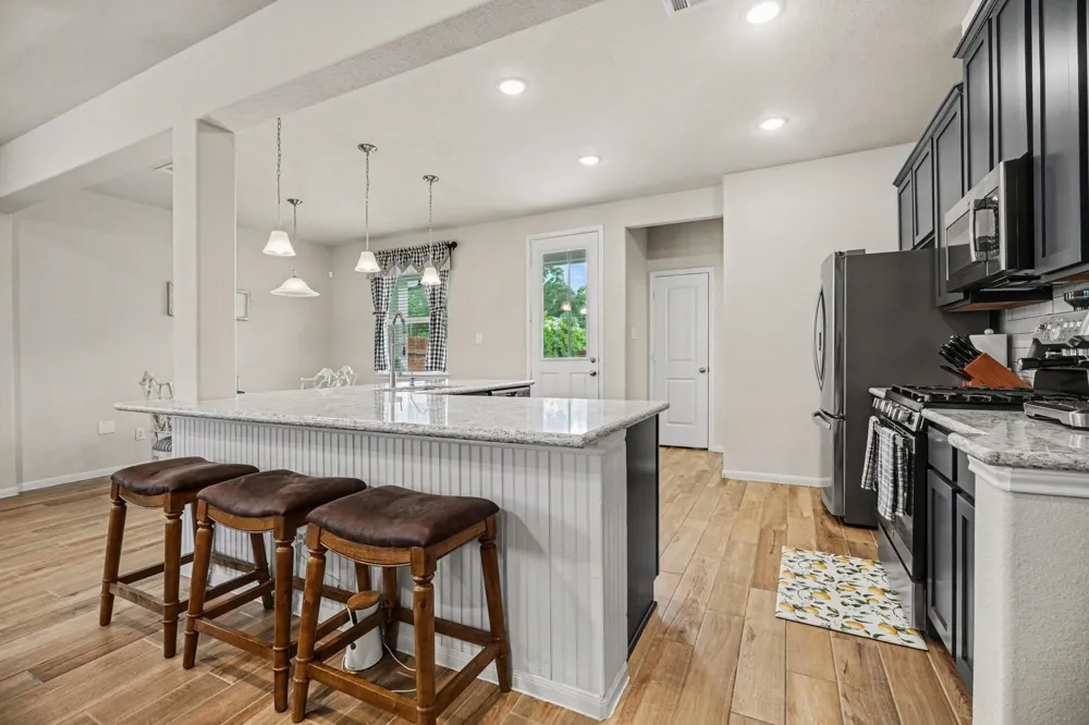 7339 Hinsdale Drive Pasadena, TX 77505