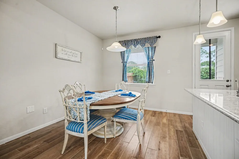 7339 Hinsdale Drive Pasadena, TX 77505