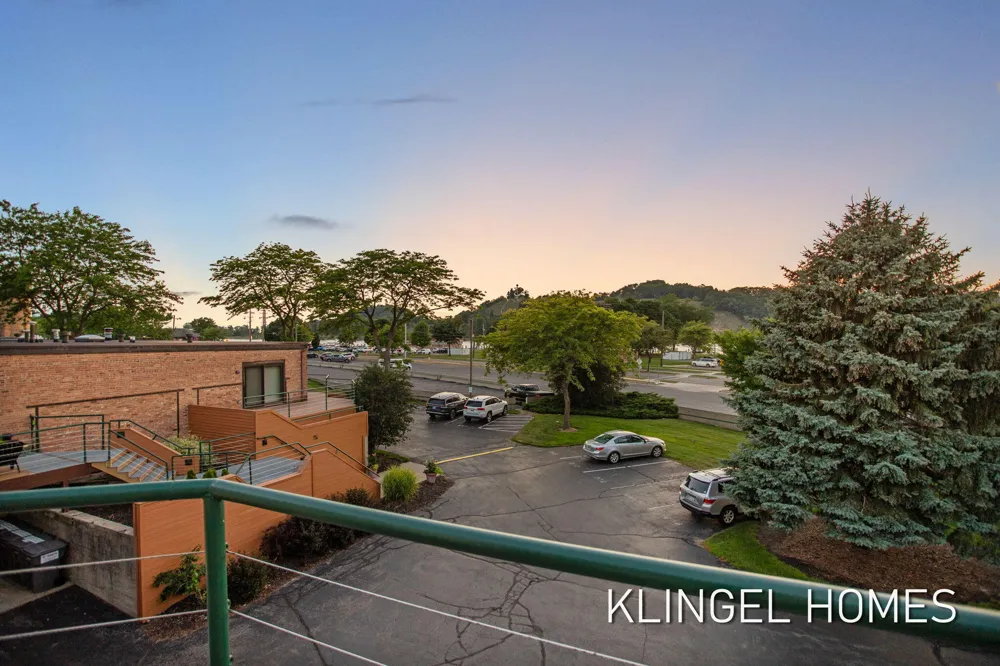 204 Harbor Avenue #7 Grand Haven, MI 49417