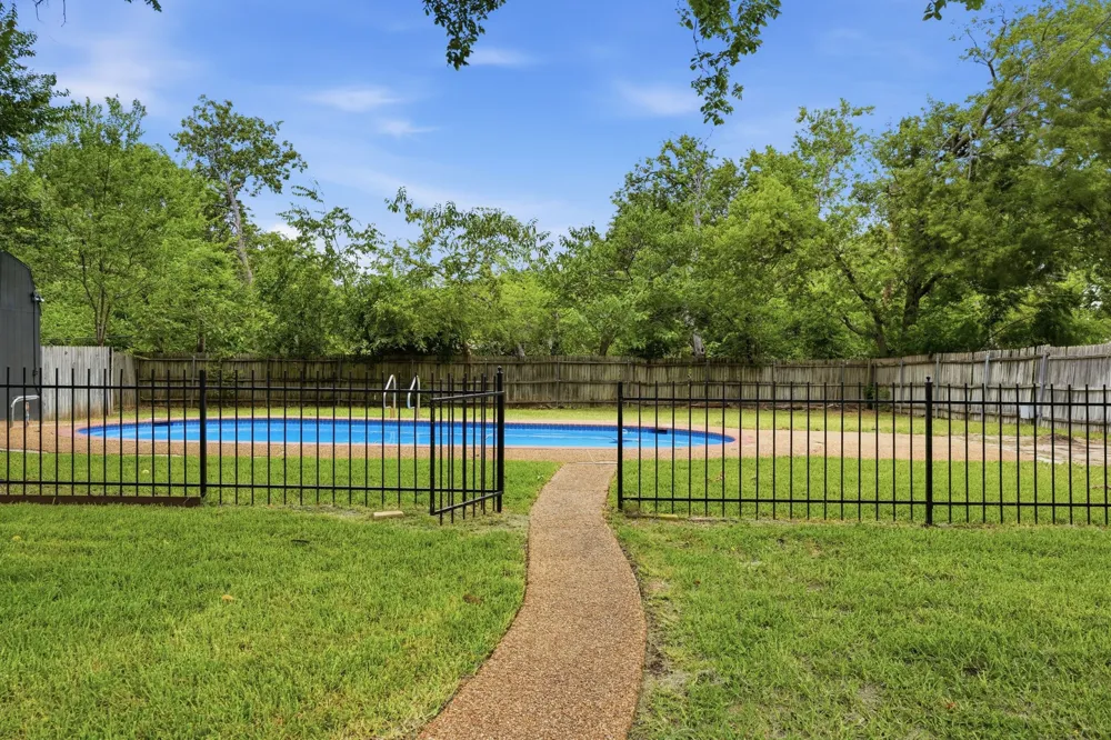 7125 Richland Road Richland Hills, TX 76118