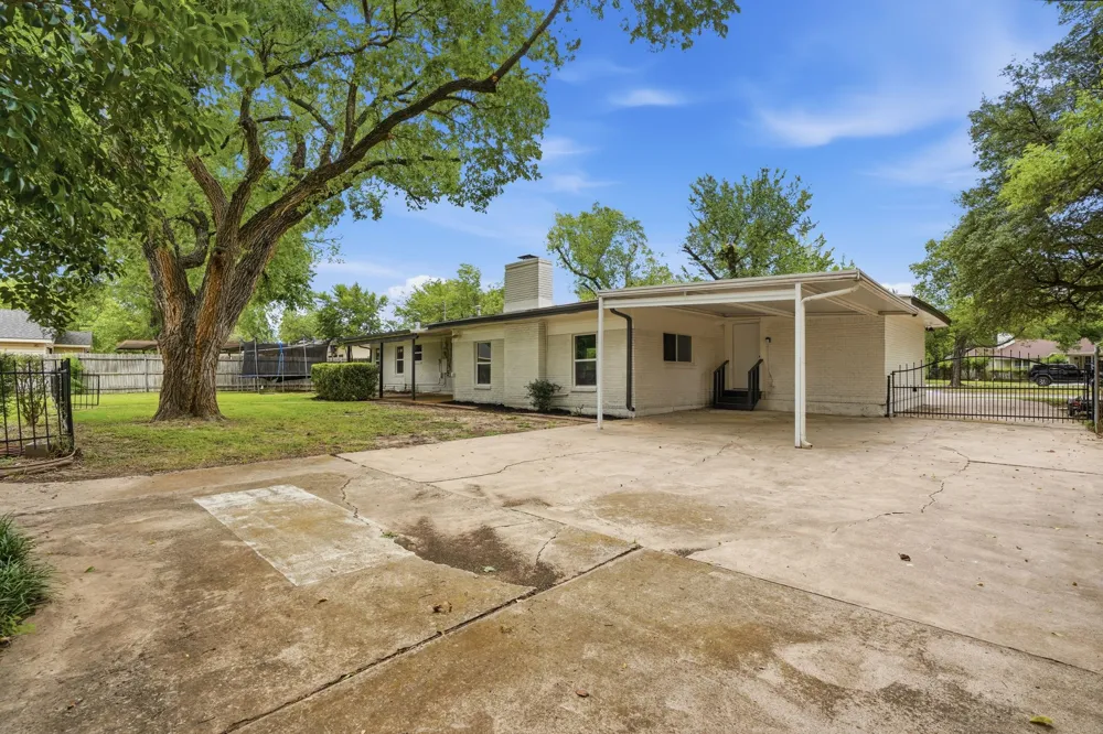 7125 Richland Road Richland Hills, TX 76118