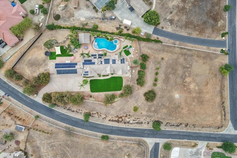 31264 North Star Valley Center, CA 92082