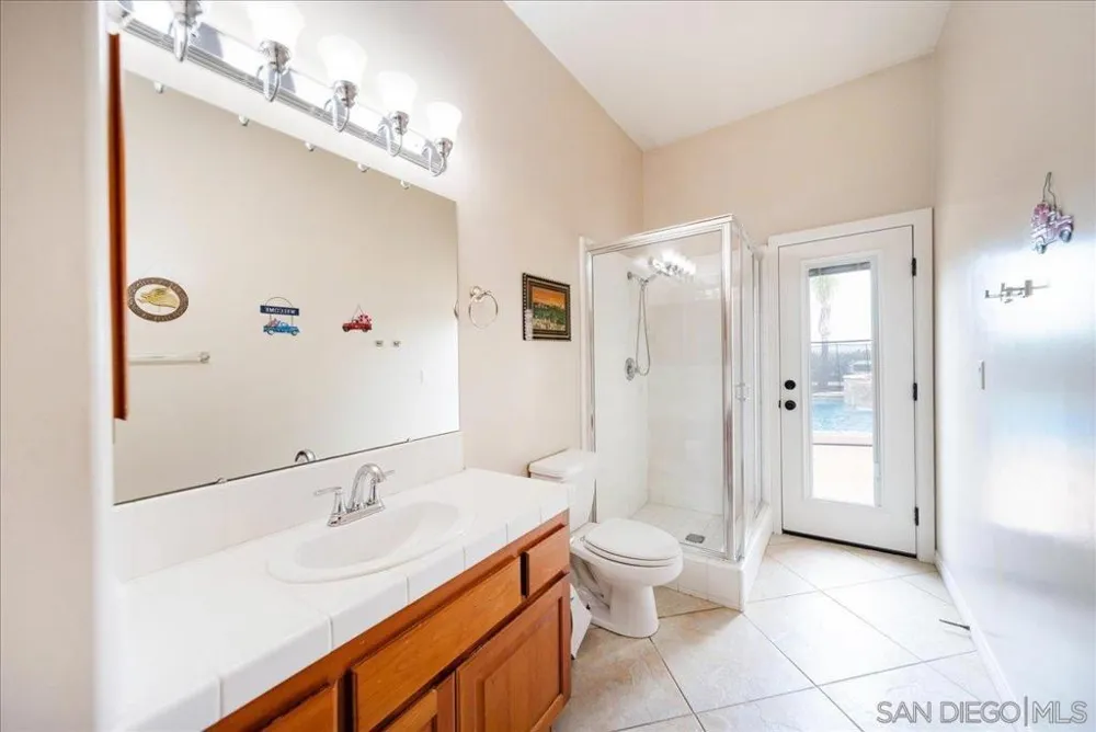 31264 North Star Valley Center, CA 92082