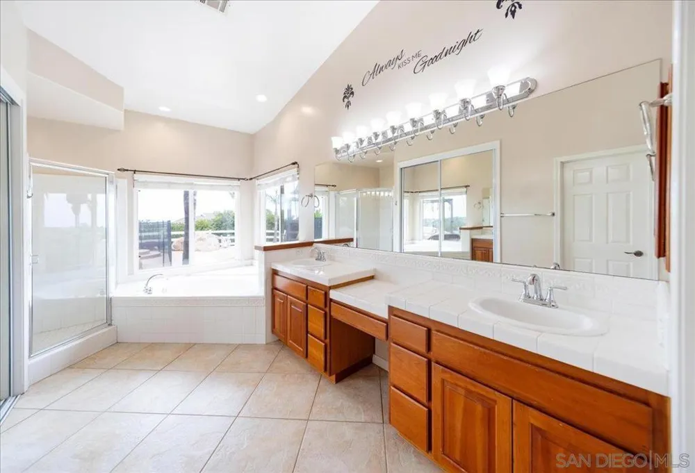 31264 North Star Valley Center, CA 92082