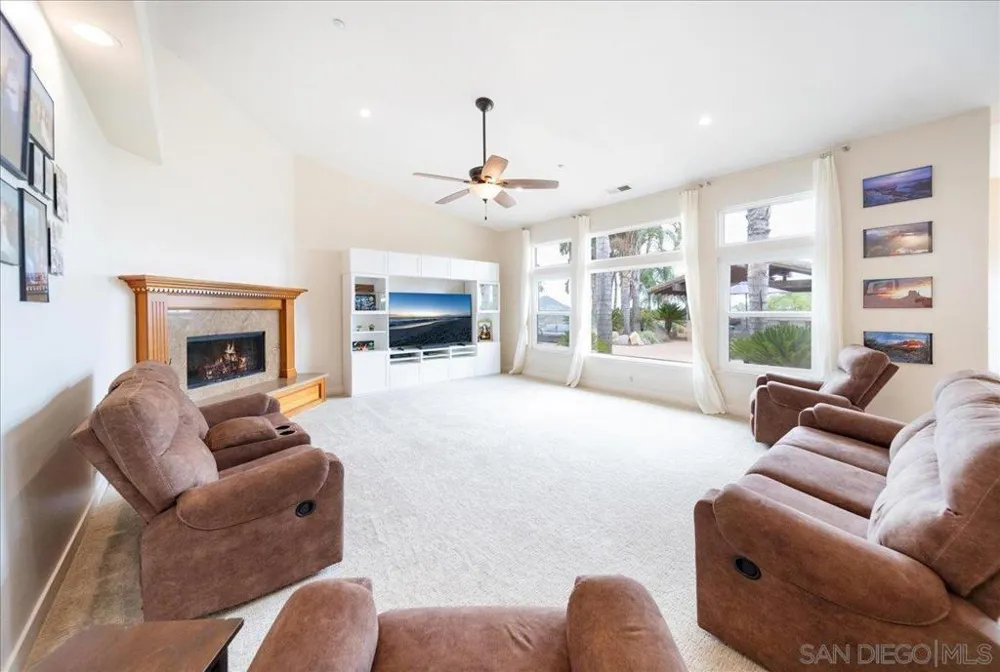 31264 North Star Valley Center, CA 92082