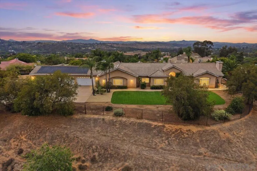 31264 North Star Valley Center, CA 92082