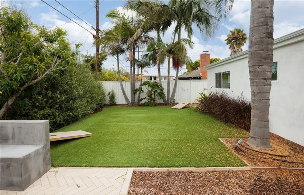 1582 Ponderosa Street Costa Mesa, CA 92626