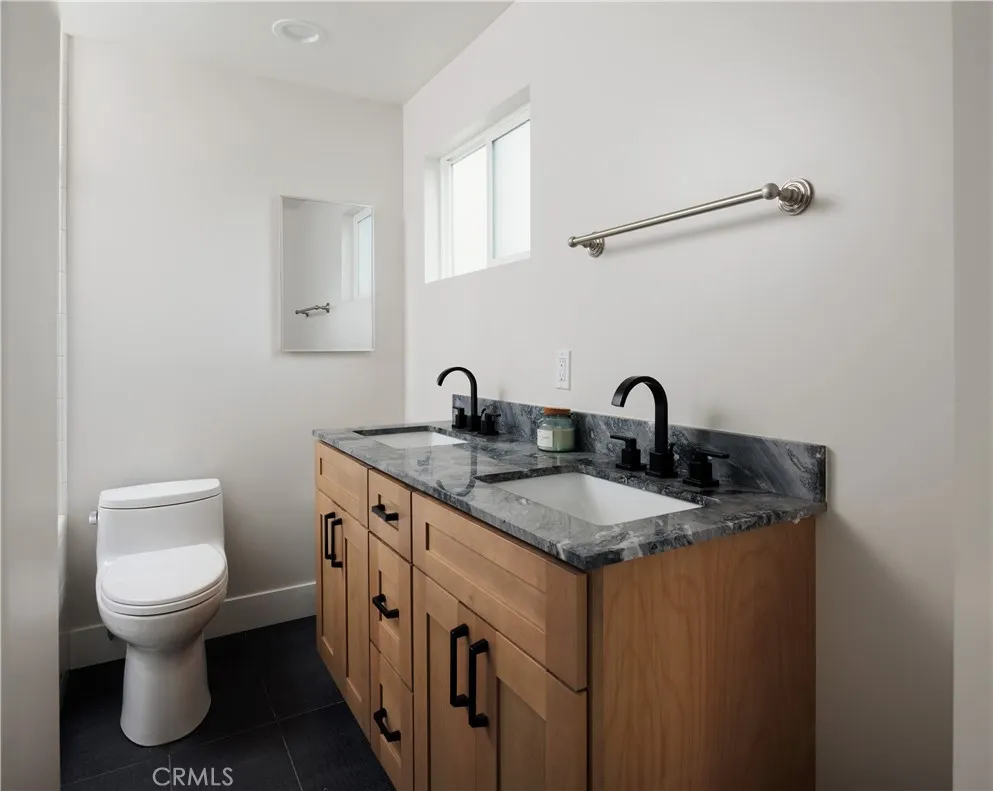 1582 Ponderosa Street Costa Mesa, CA 92626