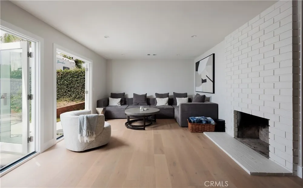 1582 Ponderosa Street Costa Mesa, CA 92626