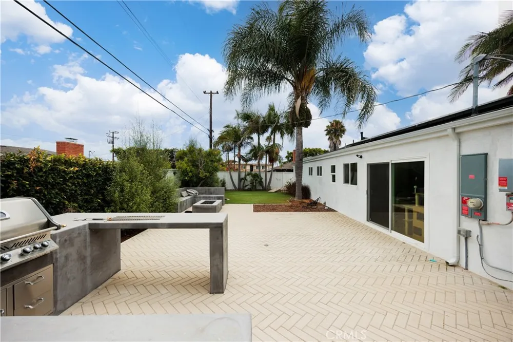 1582 Ponderosa Street Costa Mesa, CA 92626