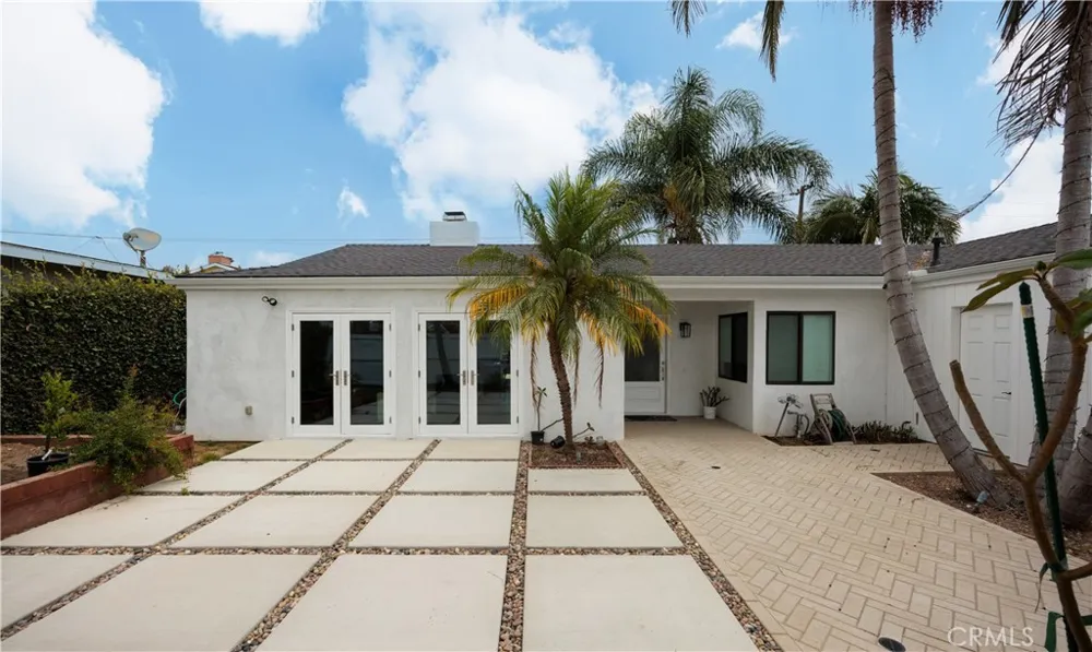 1582 Ponderosa Street Costa Mesa, CA 92626