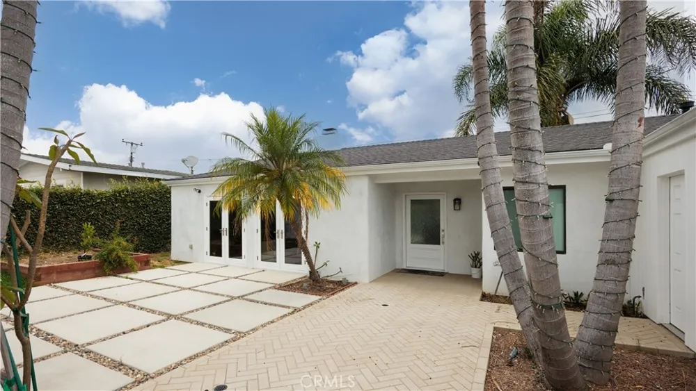 1582 Ponderosa Street Costa Mesa, CA 92626