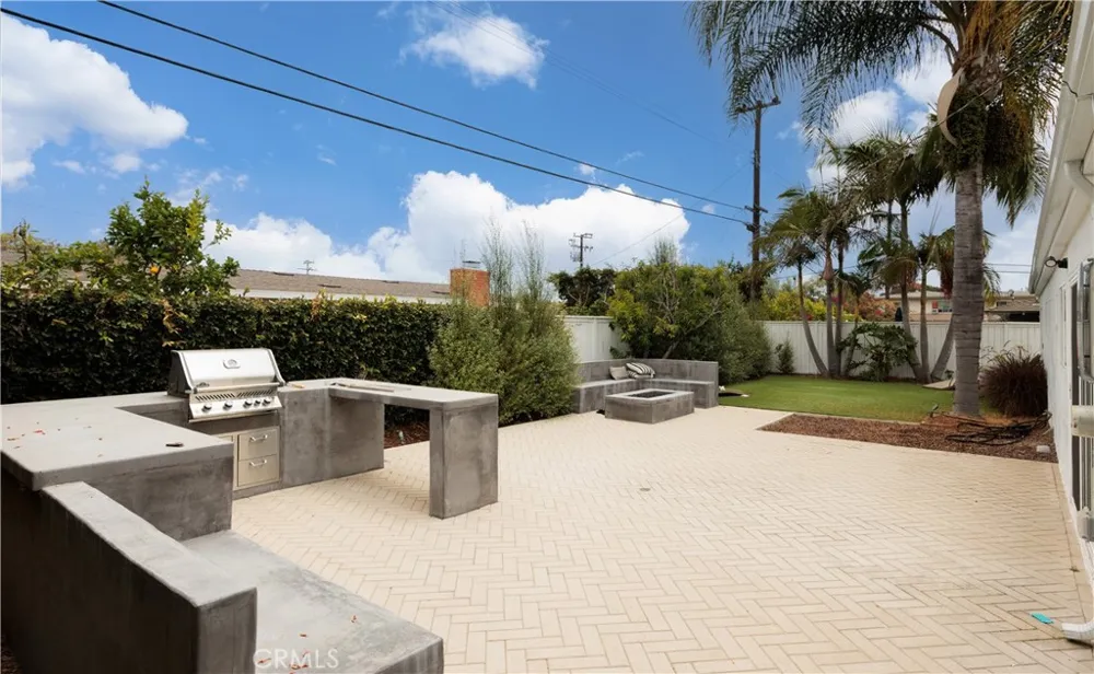 1582 Ponderosa Street Costa Mesa, CA 92626