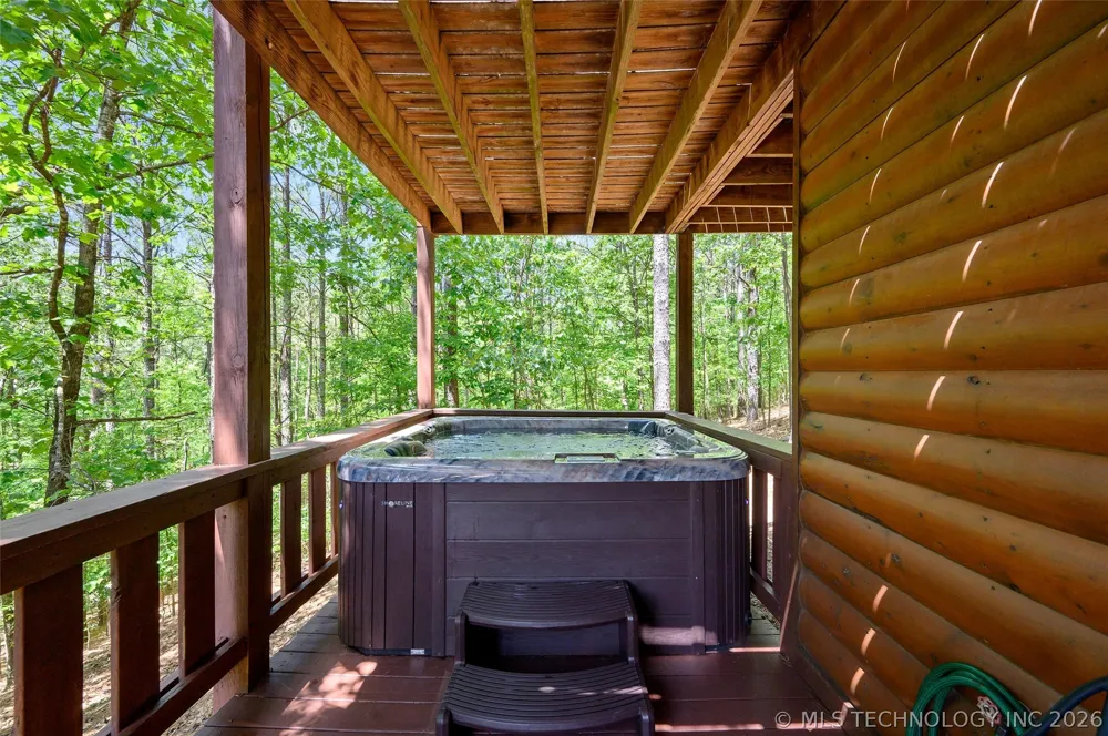 475 Southern Hills Circle Broken Bow, OK 74728
