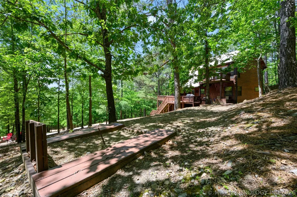 475 Southern Hills Circle Broken Bow, OK 74728