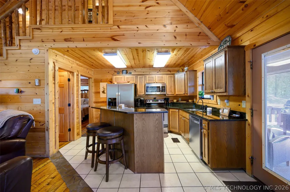 475 Southern Hills Circle Broken Bow, OK 74728