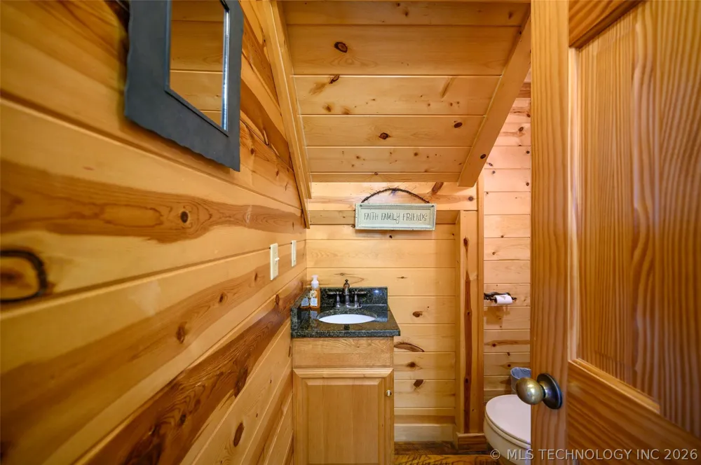 475 Southern Hills Circle Broken Bow, OK 74728