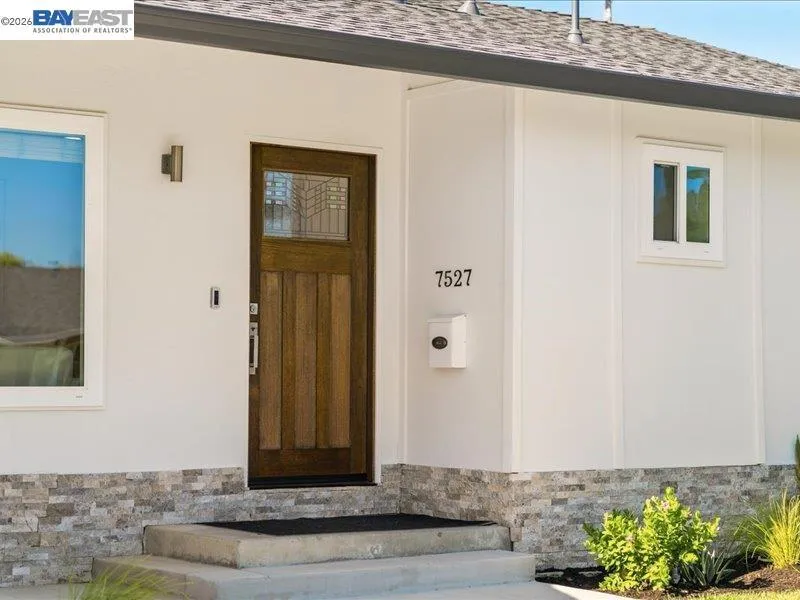 7527 Frederiksen Ln Dublin, CA 94568
