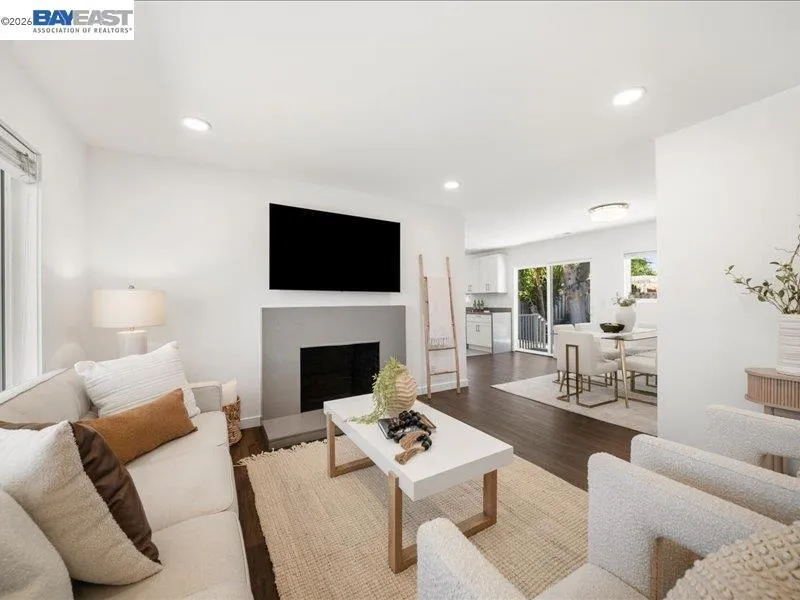 7527 Frederiksen Ln Dublin, CA 94568