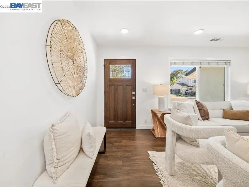 7527 Frederiksen Ln Dublin, CA 94568