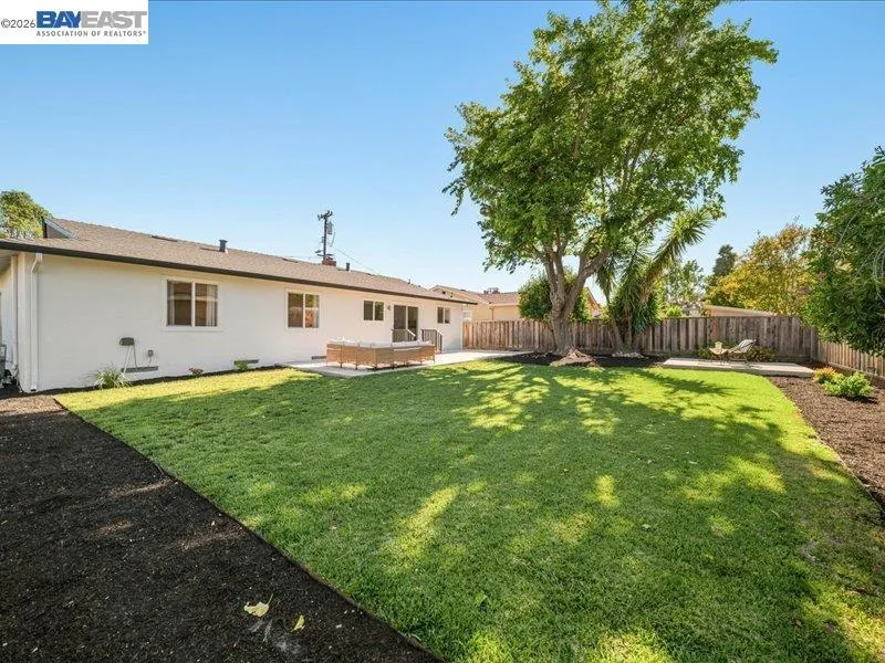 7527 Frederiksen Ln Dublin, CA 94568