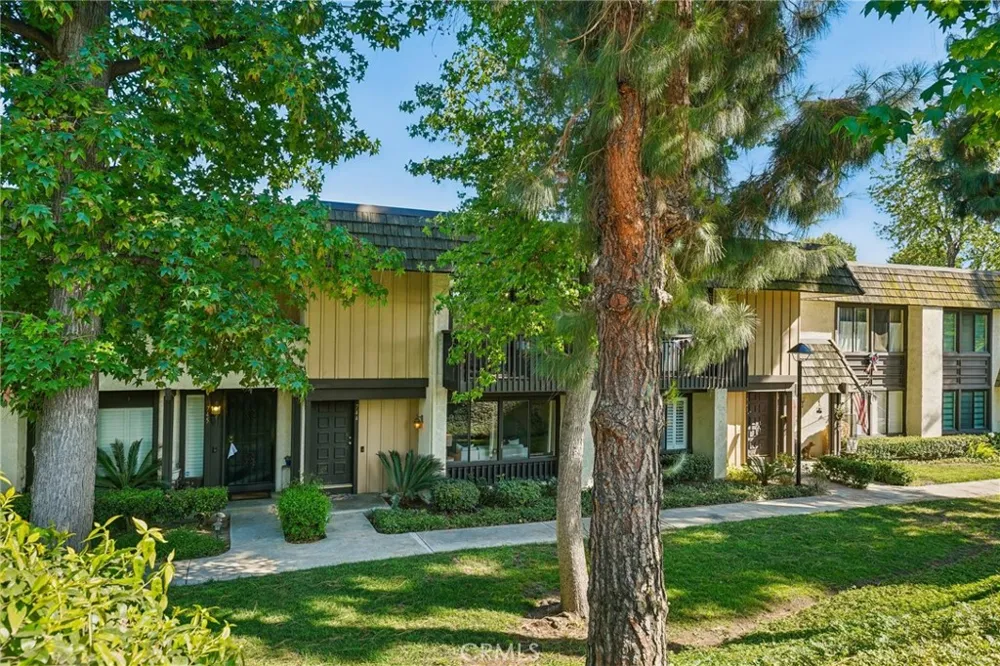 744 Smokewood Lane San Dimas, CA 91773
