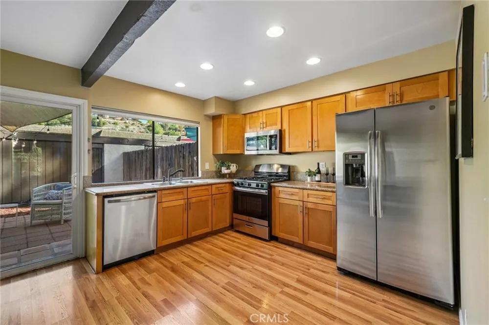 744 Smokewood Lane San Dimas, CA 91773