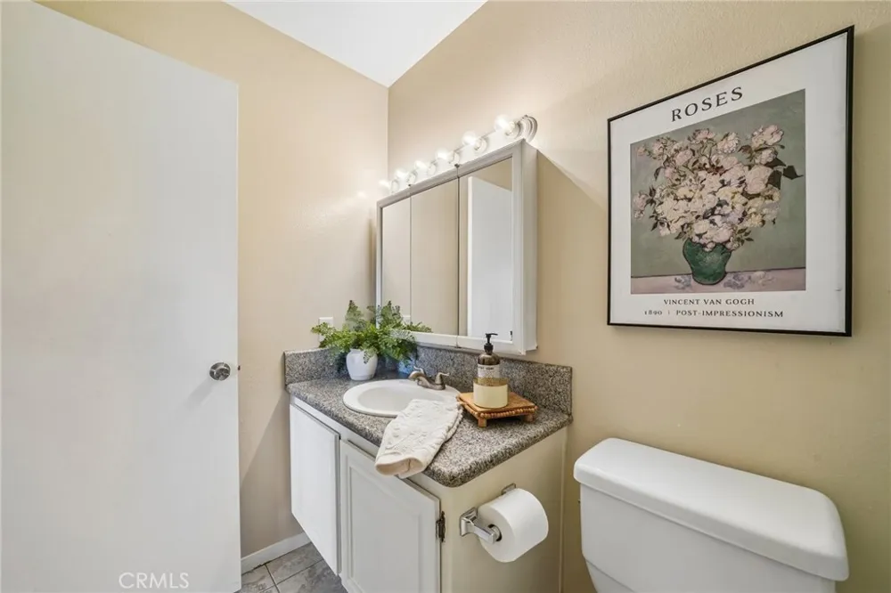 744 Smokewood Lane San Dimas, CA 91773