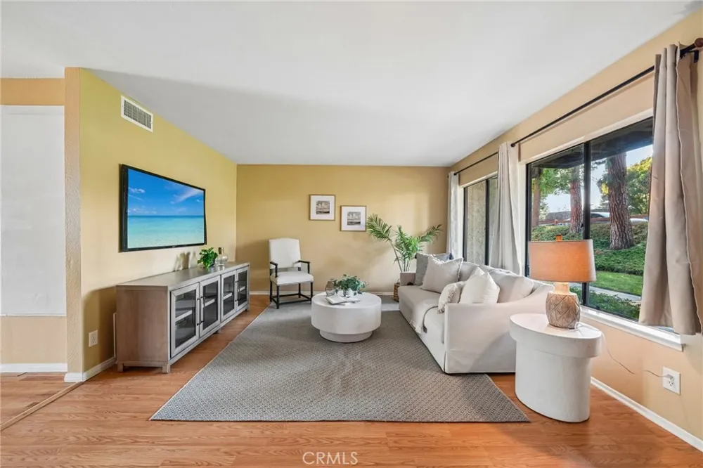 744 Smokewood Lane San Dimas, CA 91773