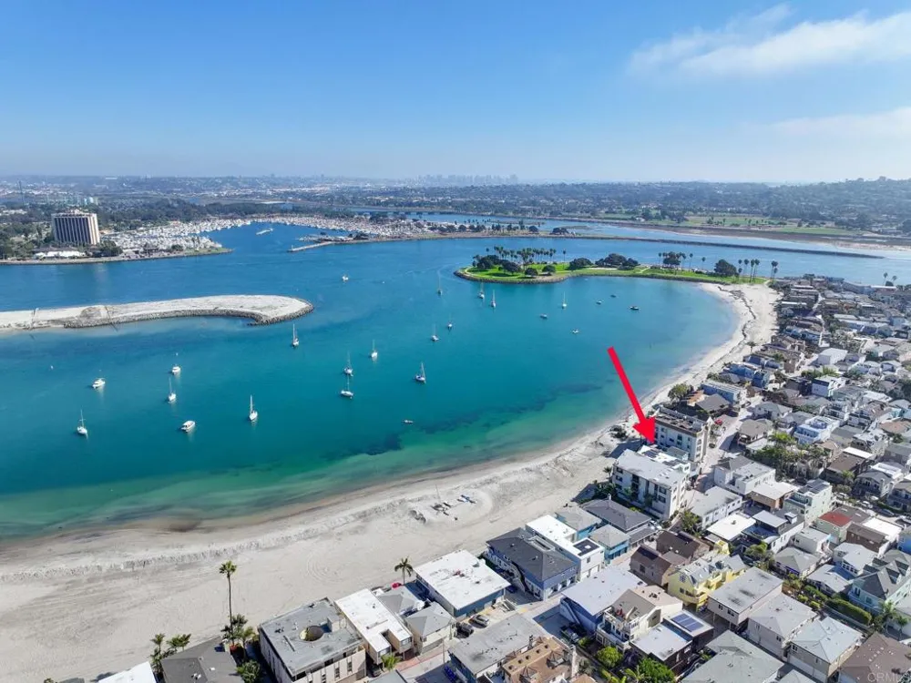 2812 Bayside Walk San Diego, CA 92109