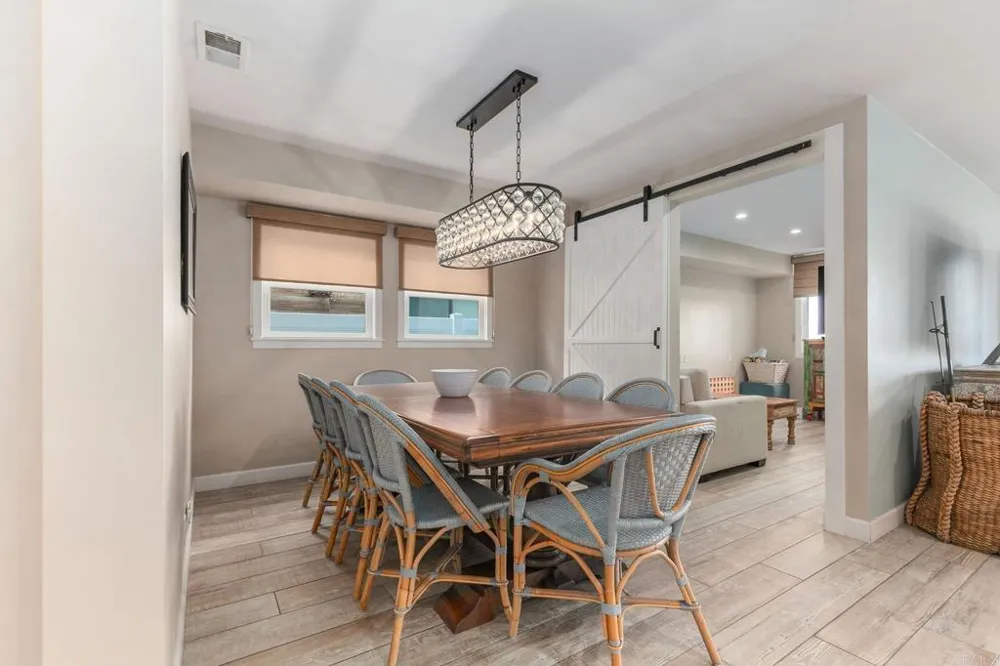 2812 Bayside Walk San Diego, CA 92109