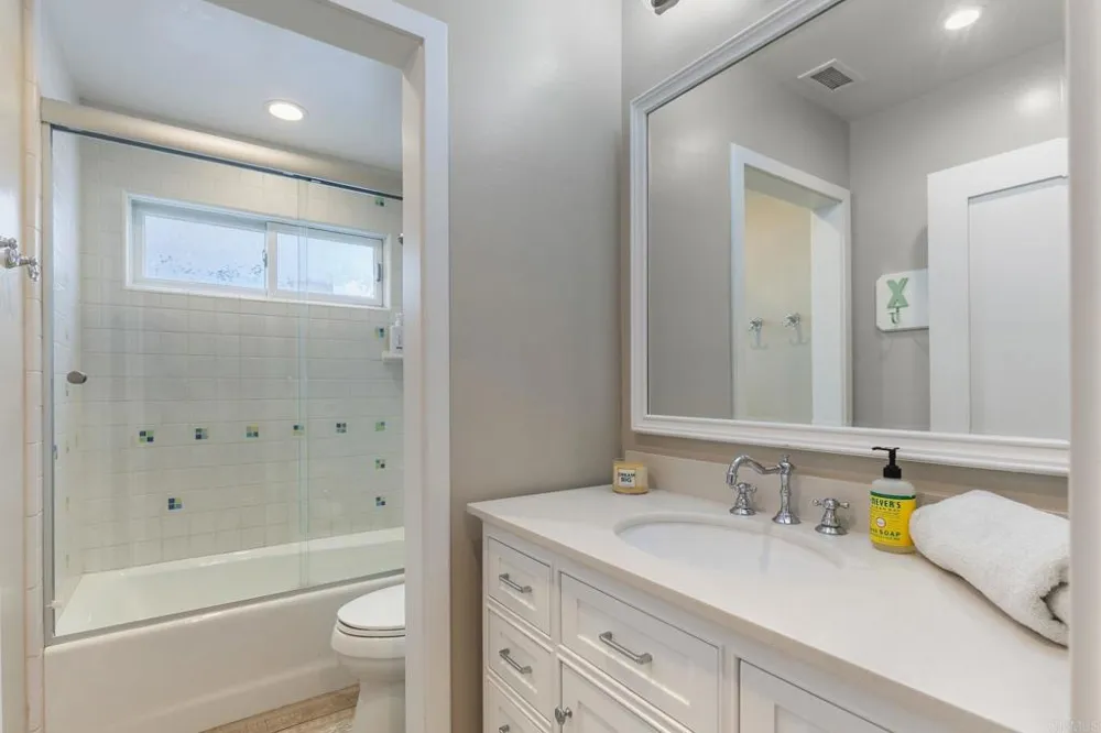 2812 Bayside Walk San Diego, CA 92109