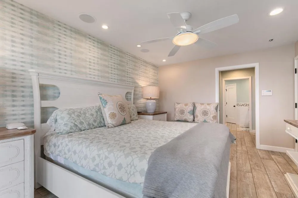 2812 Bayside Walk San Diego, CA 92109