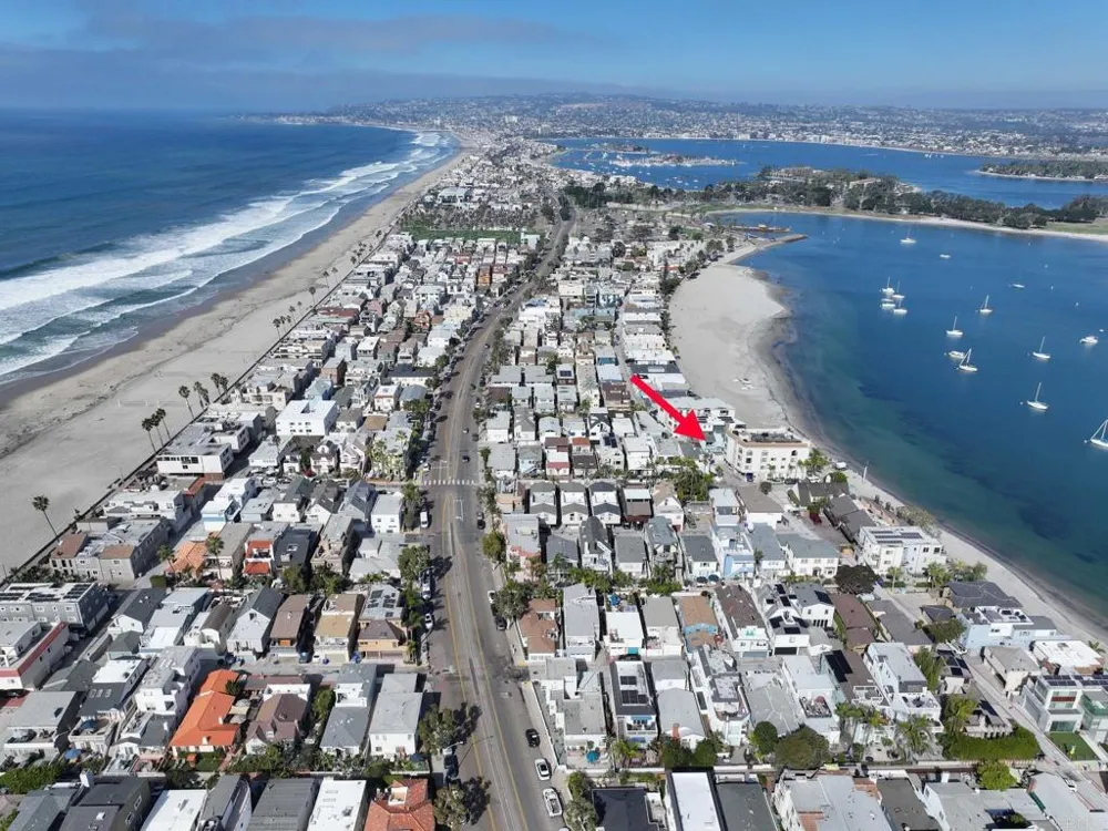 2812 Bayside Walk San Diego, CA 92109