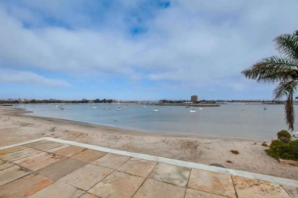 2812 Bayside Walk San Diego, CA 92109