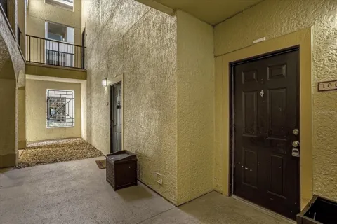 102 VISTA VERDI CIRCLE #100