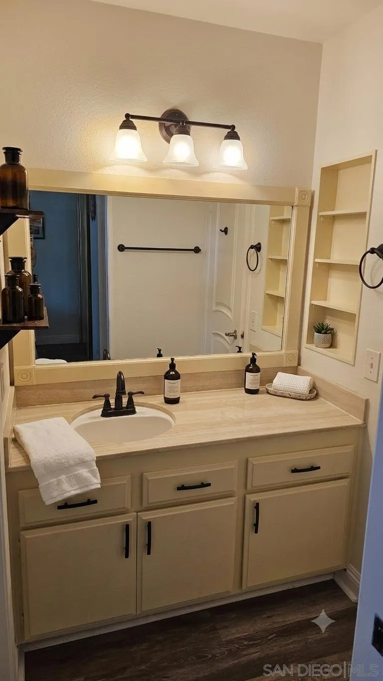 5450 Kiowa La Mesa, CA 91942
