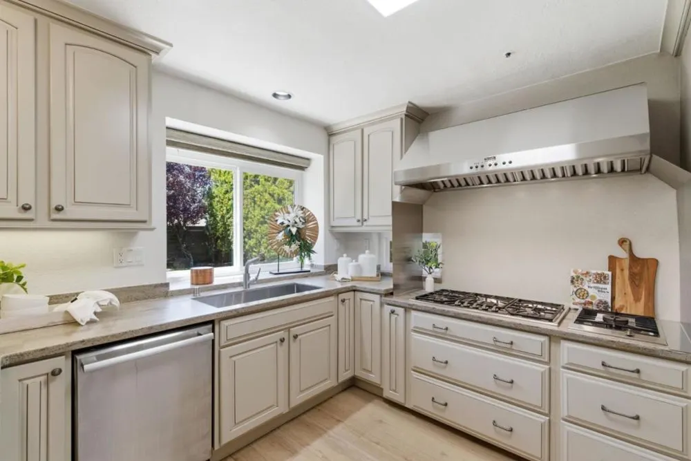 608 Anacapa Lane Foster City, CA 94404