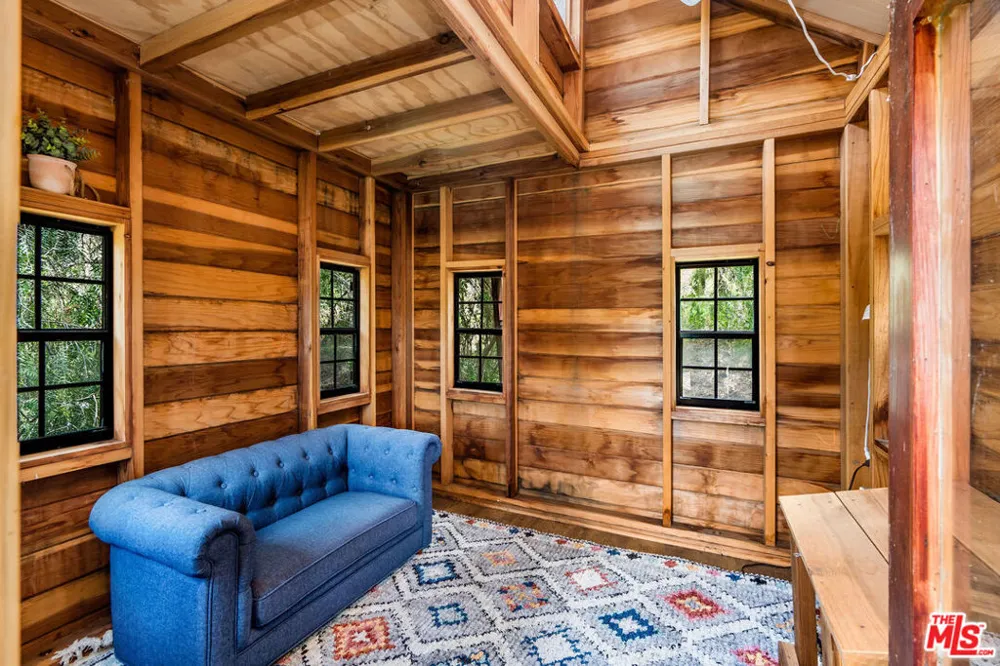 204 Bell Canyon Road Bell Canyon, CA 91307
