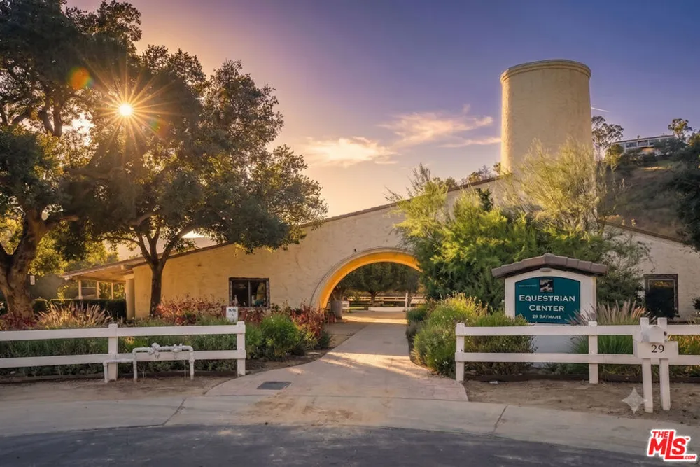 204 Bell Canyon Road Bell Canyon, CA 91307