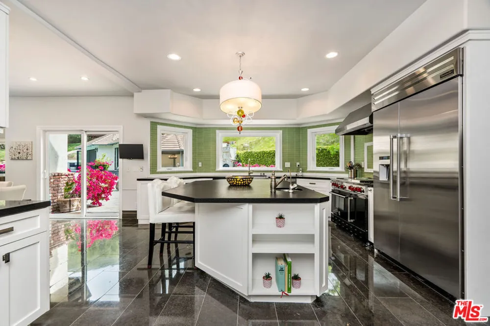 204 Bell Canyon Road Bell Canyon, CA 91307