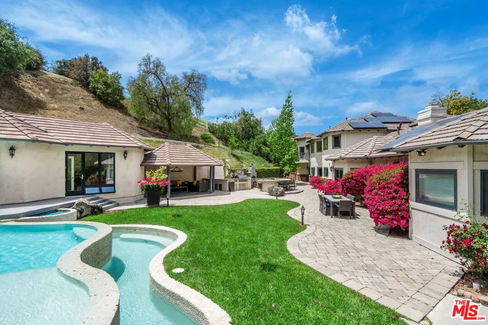 204 Bell Canyon Road Bell Canyon, CA 91307