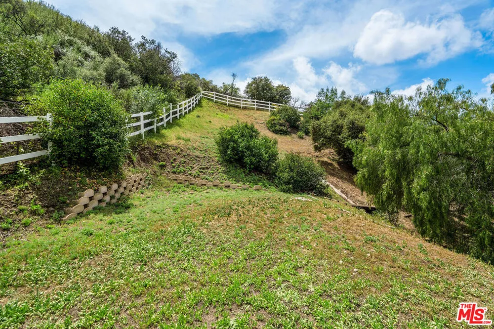 204 Bell Canyon Road Bell Canyon, CA 91307