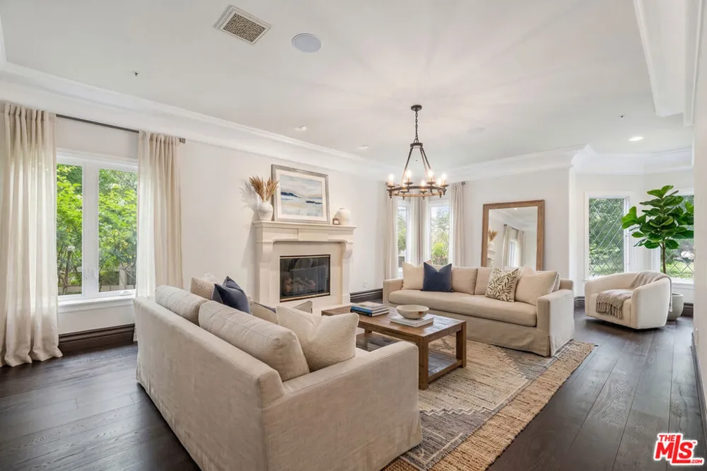 204 Bell Canyon Road Bell Canyon, CA 91307
