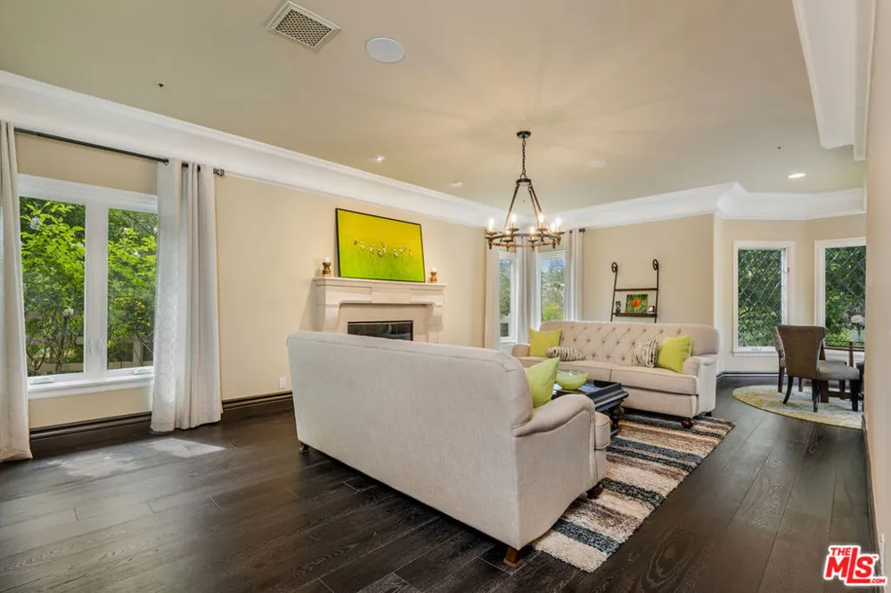 204 Bell Canyon Road Bell Canyon, CA 91307