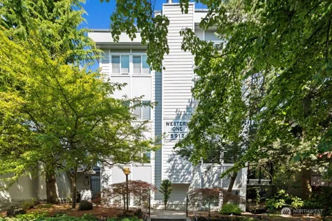 5912 California Avenue SW #201