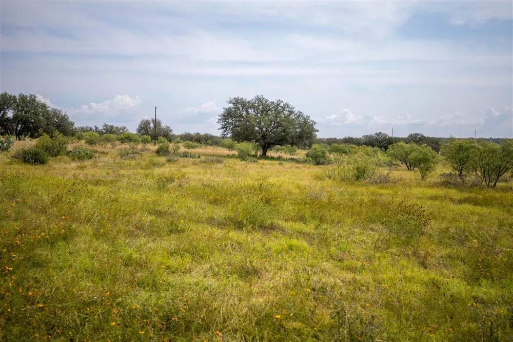 15811 W State Highway 29 Llano, TX 78643