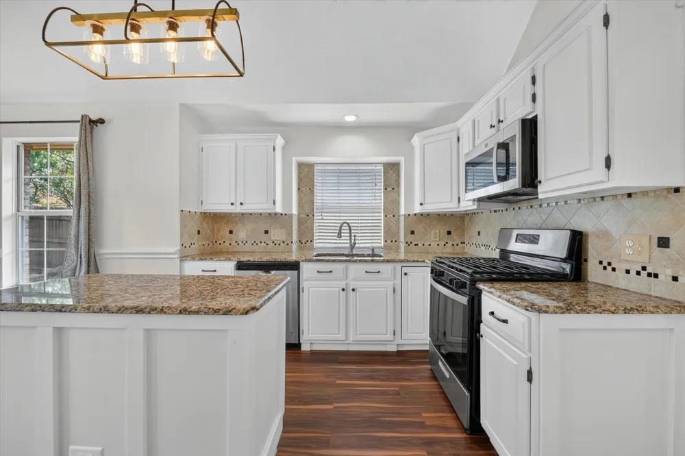 6740 Old Mill Court North Richland Hills, TX 76182